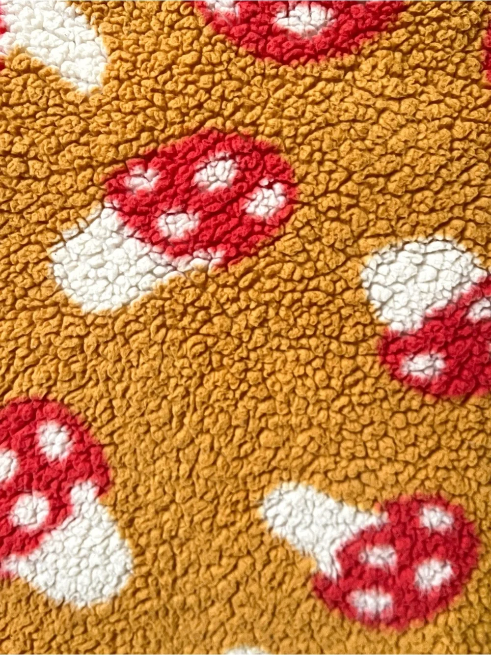 URBAN OUTFITTERS Mushroom Amped Fleece Throw Blanket